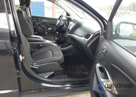 2017 Dodge Journey Sxt z USA, uszkodzony, nr VIN 3C4PDCBGXHT515570